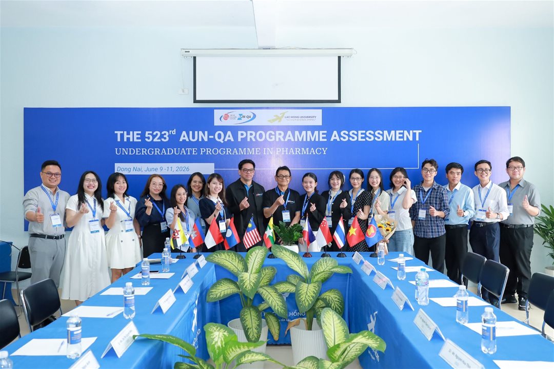 Figure 1: LHU Faculty of Pharmacy alumni participating in an interview session.